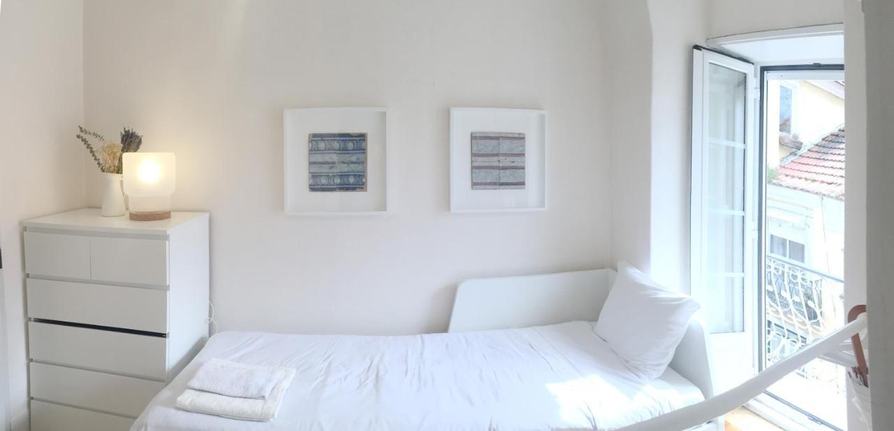 Room Atalaia- Ideal For Single Lizbona Zewnętrze zdjęcie